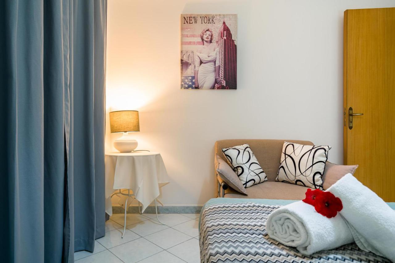 Loft Baia Di Letojanni Apartment Ngoại thất bức ảnh